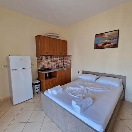 Villa Sali Hasani Ksamil Exteriör bild