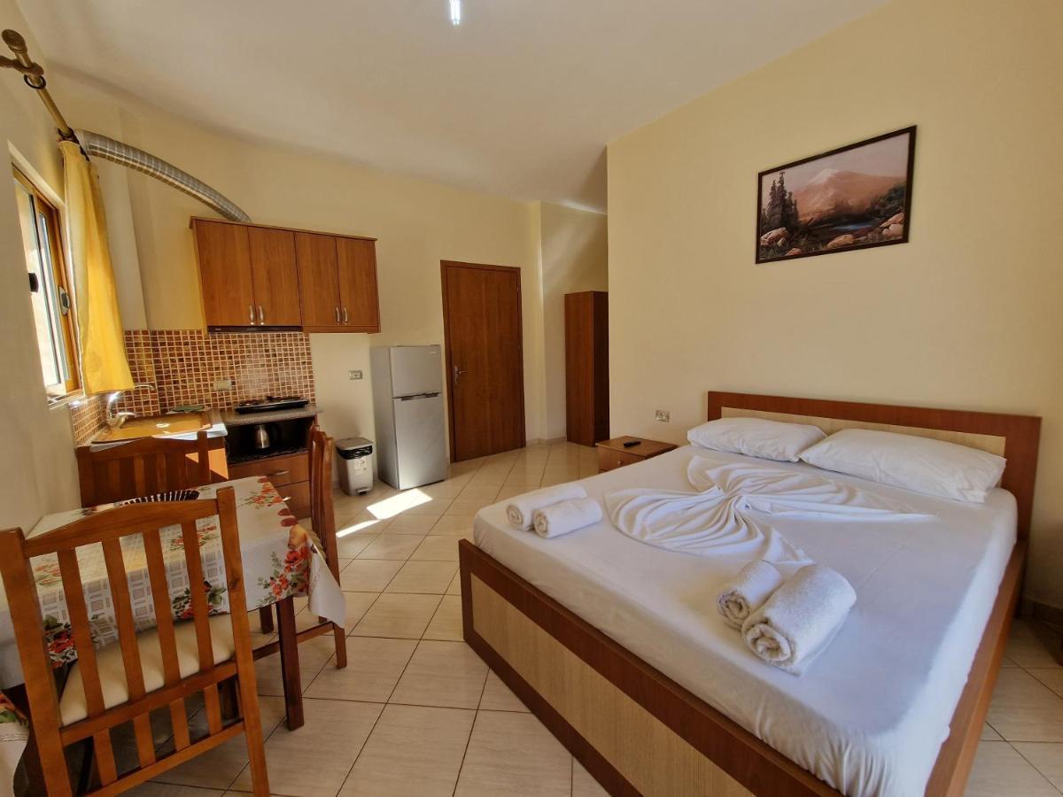 Villa Sali Hasani Ksamil Exteriör bild